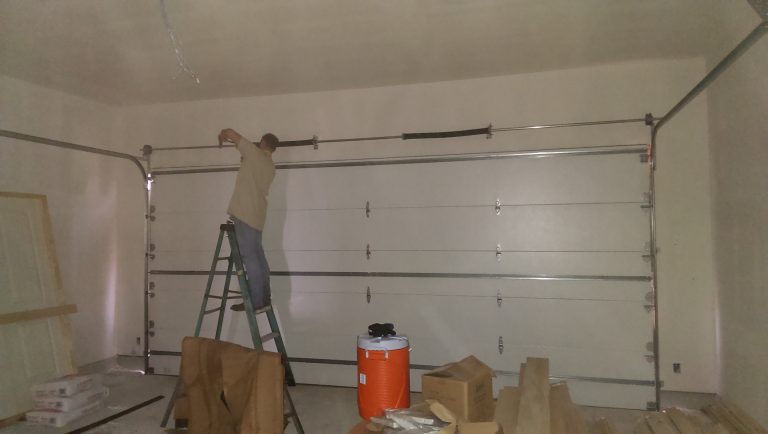 Garage Door Service Techs 061