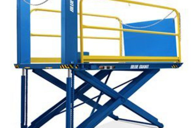 Blue-Giant-Portable-Dock-Lift